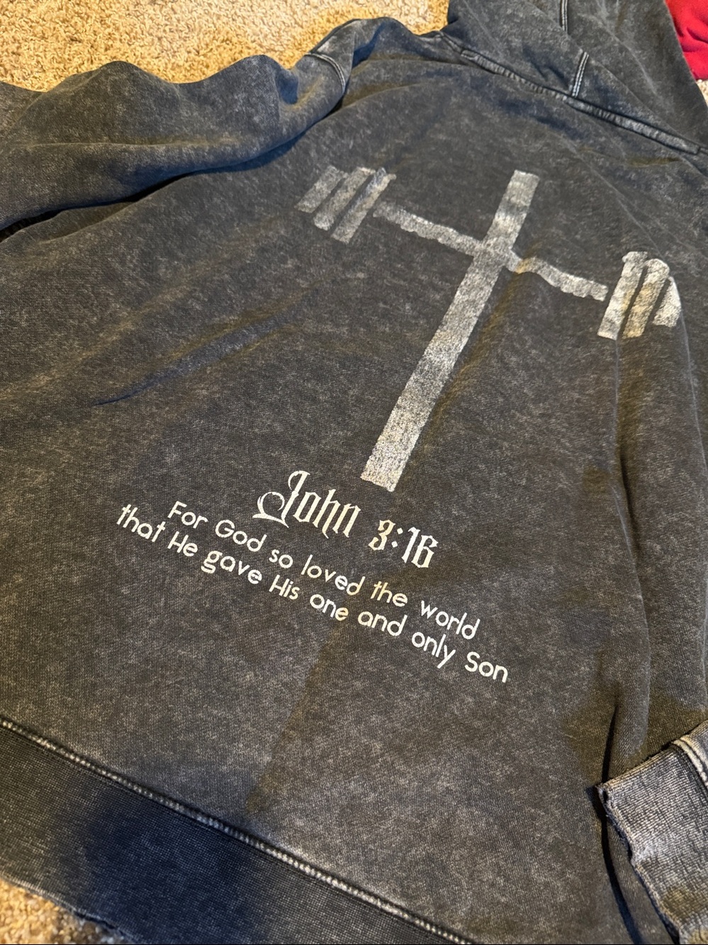 Holstrength Redeemed John 3:16 distressed-look hoodie (XXL) - EUC!